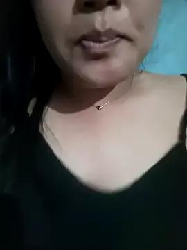 Queen-Rb from StripChat is Freechat