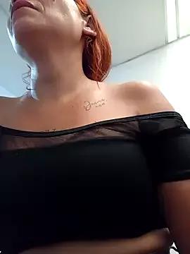 Queen_lorena from StripChat is Freechat