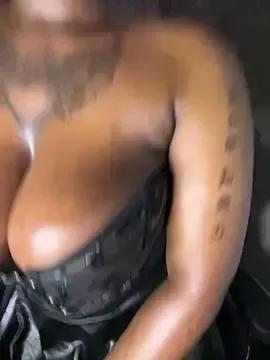 QUEEN_NOBUHLE_777 from StripChat is Freechat