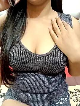 Queen_shakhi from StripChat is Freechat