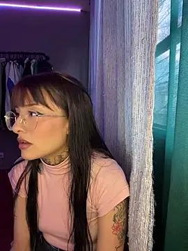 QueenSquirt02 from StripChat is Freechat