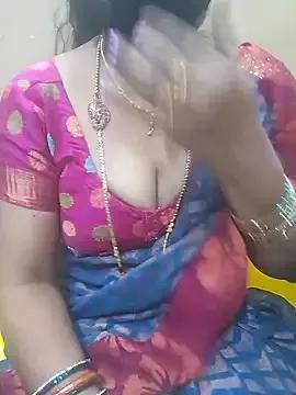 Raashi369 from StripChat
