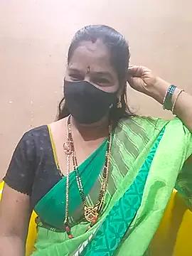 Raashi369 from StripChat