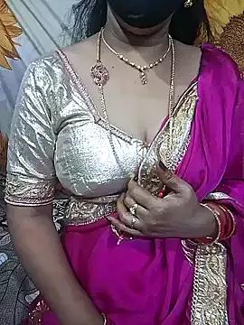 Raashi369 from StripChat