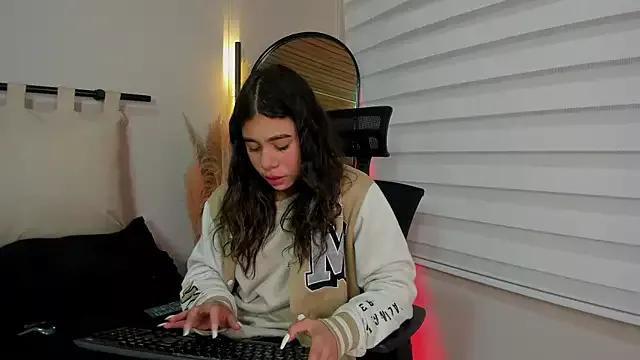 Check out our webcam shows gallery and message on a personal level with our sweet squirt cams hosts, showing off their natural physiques and sex toys.