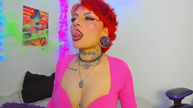 Rainnbow_ from StripChat is Freechat