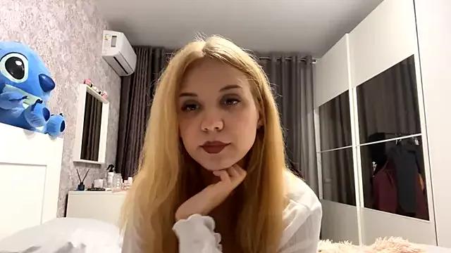 Randa_babygirl from StripChat is Freechat