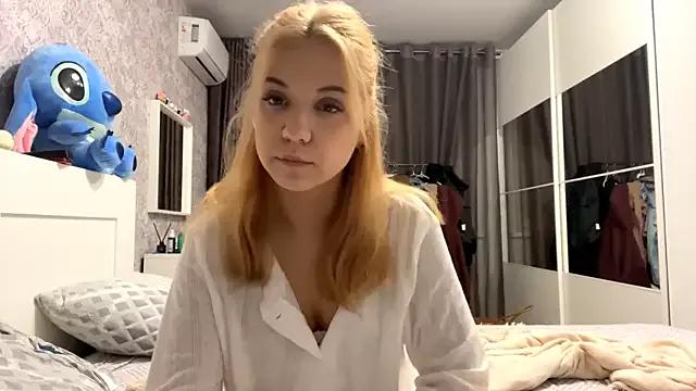 Randa_babygirl from StripChat is Freechat