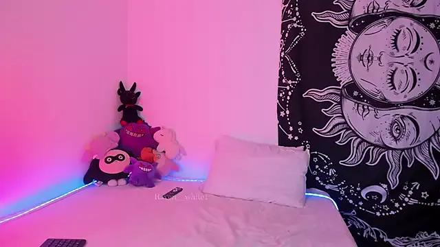 Check out our webcam shows gallery and message on a personal level with our sweet squirt cams hosts, showing off their natural physiques and sex toys.