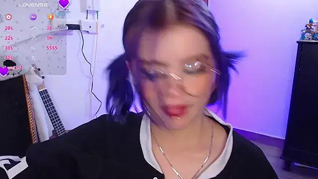 Raventh_ from StripChat is Freechat
