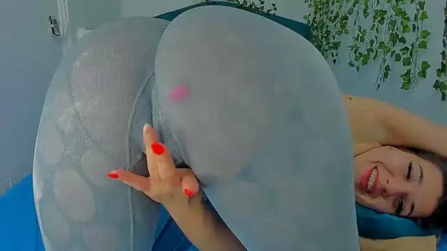 Check out our webcam shows gallery and message on a personal level with our sweet squirt cams hosts, showing off their natural physiques and sex toys.