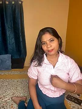 Photos of RedQQueen from StripChat is Freechat