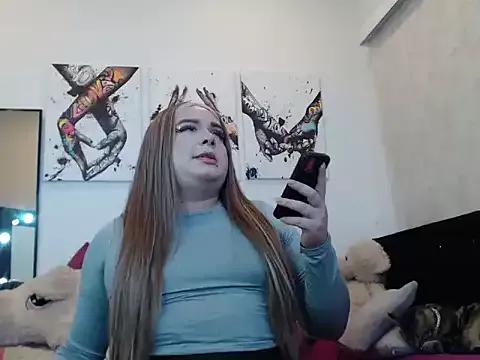 Redvelvett22 from StripChat is Freechat