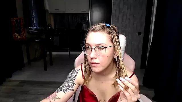 Check out our webcam shows gallery and message on a personal level with our sweet squirt cams hosts, showing off their natural physiques and sex toys.