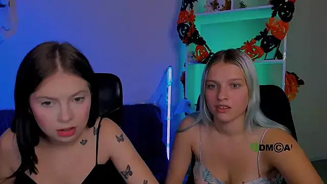 renata_sweety from StripChat is Freechat