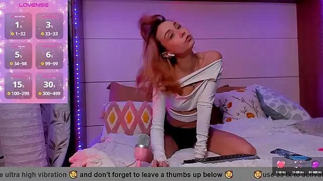 ReneShine from StripChat is Freechat