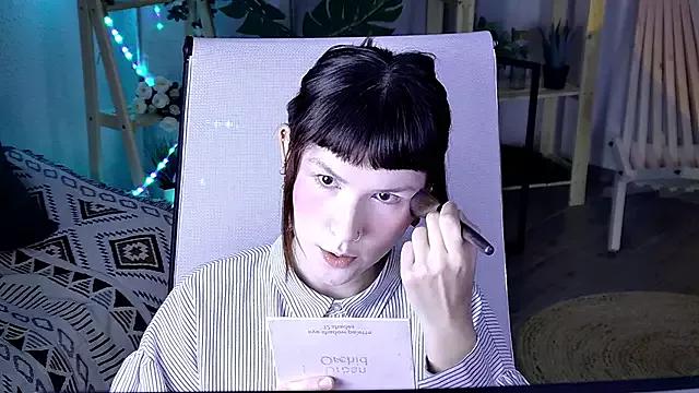 Check out our webcam shows gallery and message on a personal level with our sweet squirt cams hosts, showing off their natural physiques and sex toys.