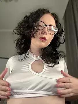 RinaShy from StripChat is Freechat