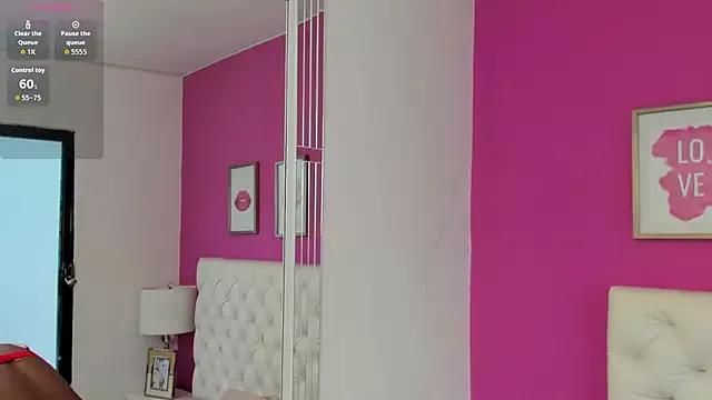 Check out our webcam shows gallery and message on a personal level with our sweet squirt cams hosts, showing off their natural physiques and sex toys.