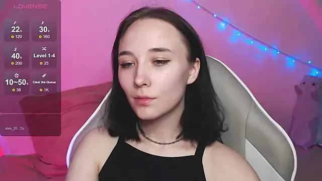 Robin_yourss from StripChat is Freechat