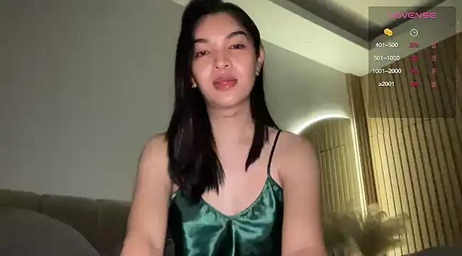 Rogueblaze from StripChat is Freechat