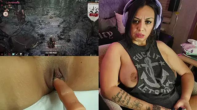 Check out our webcam shows gallery and message on a personal level with our sweet squirt cams hosts, showing off their natural physiques and sex toys.