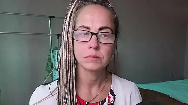 Ronda_Rouse from StripChat is Freechat