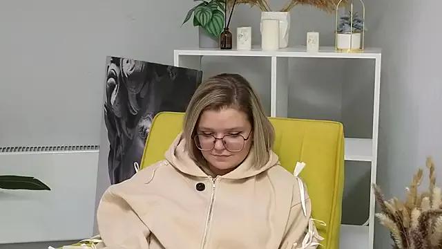 RosamariaDismukes from StripChat is Freechat