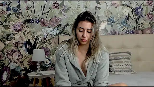 Check out our webcam shows gallery and message on a personal level with our sweet squirt cams hosts, showing off their natural physiques and sex toys.