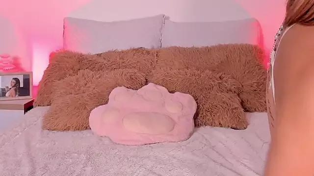 Check out our webcam shows gallery and message on a personal level with our sweet squirt cams hosts, showing off their natural physiques and sex toys.