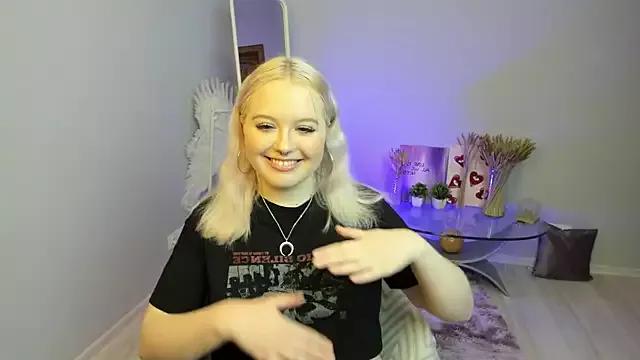 Check out our webcam shows gallery and message on a personal level with our sweet squirt cams hosts, showing off their natural physiques and sex toys.