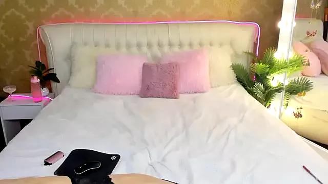 Check out our webcam shows gallery and message on a personal level with our sweet squirt cams hosts, showing off their natural physiques and sex toys.