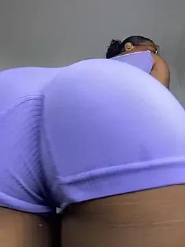 Rousevans_ from StripChat is Freechat