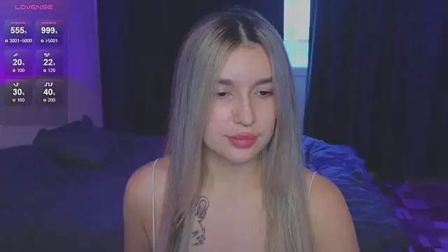Check out our webcam shows gallery and message on a personal level with our sweet squirt cams hosts, showing off their natural physiques and sex toys.