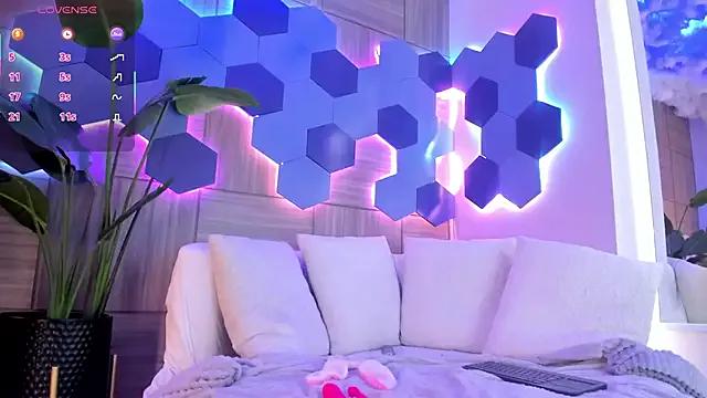 Check out our webcam shows gallery and message on a personal level with our sweet squirt cams hosts, showing off their natural physiques and sex toys.