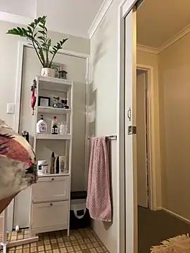 RoxytheBluepill from StripChat is Freechat