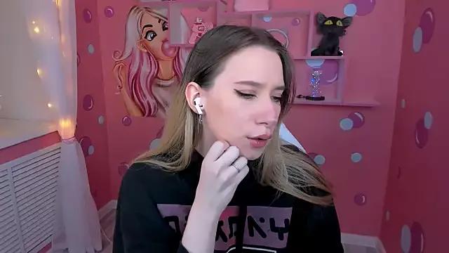 Check out our webcam shows gallery and message on a personal level with our sweet squirt cams hosts, showing off their natural physiques and sex toys.