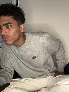 Ryan-hot from StripChat is Freechat