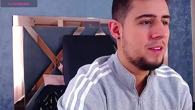 ryan_evanss from StripChat is Freechat