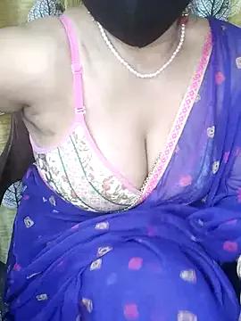 s-pinki from StripChat is Freechat