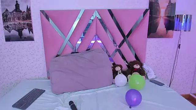 Check out our webcam shows gallery and message on a personal level with our sweet squirt cams hosts, showing off their natural physiques and sex toys.