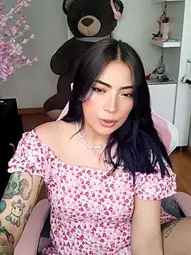 Sabrina_bluue from StripChat is Freechat