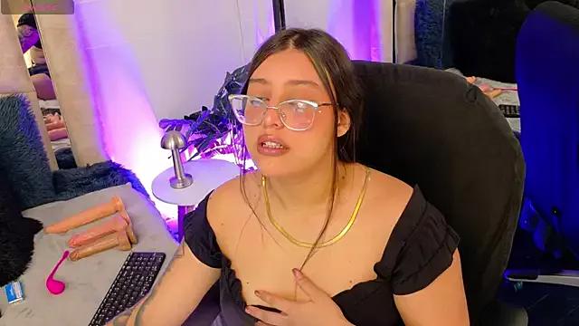 Sabrina_Saturn from StripChat is Freechat