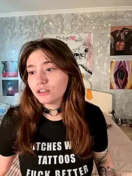 Check out our webcam shows gallery and message on a personal level with our sweet squirt cams hosts, showing off their natural physiques and sex toys.