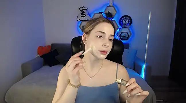 Check out our webcam shows gallery and message on a personal level with our sweet squirt cams hosts, showing off their natural physiques and sex toys.