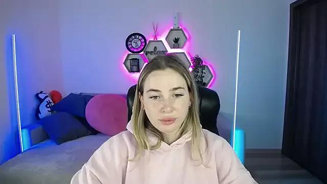 Check out our webcam shows gallery and message on a personal level with our sweet squirt cams hosts, showing off their natural physiques and sex toys.