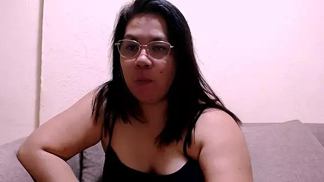 Saint_flowerxxx from StripChat is Freechat