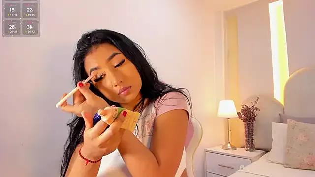 SalomeeBell from StripChat is Freechat