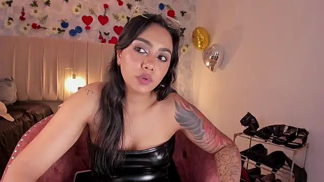 Check out our webcam shows gallery and message on a personal level with our sweet squirt cams hosts, showing off their natural physiques and sex toys.