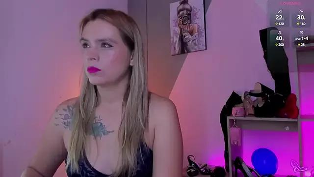 SammyLauren from StripChat is Freechat
